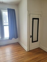 609 S Broad St, Unit Unit 2 in Mankato, MN - Foto de edificio - Building Photo