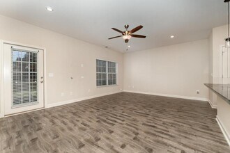 1915 Fleming Rd in Greensboro, NC - Building Photo - Building Photo