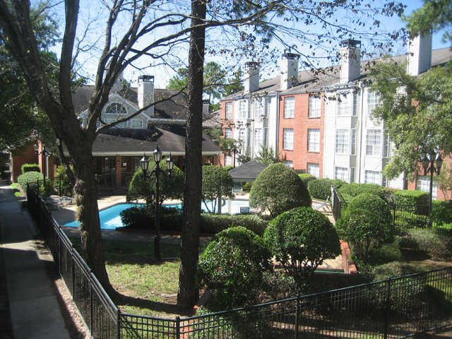 Rockridge Commons in Houston, TX - Building Photo - Building Photo