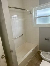 92 W Cole St in Pawtucket, RI - Building Photo - Building Photo