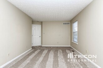 5006 Aspen Crest Ln in Indianapolis, IN - Building Photo - Building Photo