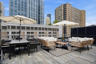 99 Montgomery St in Jersey City, NJ - Building Photo