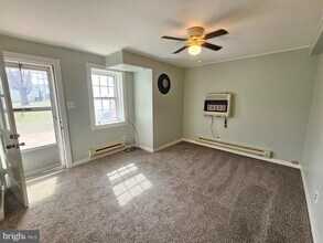 15 N Brooke St in Robesonia, PA - Building Photo - Building Photo