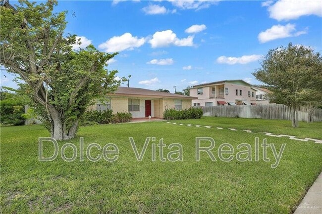 1001 N 15th St in McAllen, TX - Building Photo - Building Photo