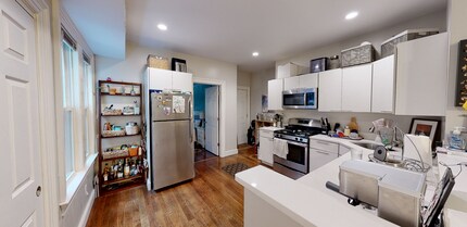 164 Hampshire St, Unit 1 in Cambridge, MA - Building Photo - Building Photo