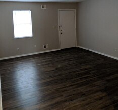 530 N Union St in Westfield, IN - Building Photo - Building Photo
