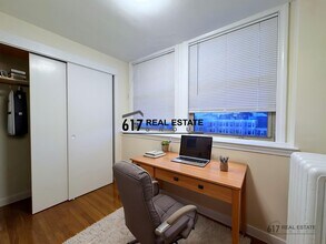 1315 Commonwealth Ave in Boston, MA - Building Photo - Building Photo