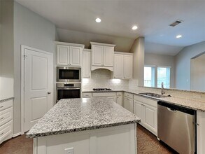 27113 Orleans Hill Ct in Magnolia, TX - Building Photo - Building Photo