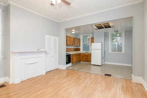 property at 2554 Vestry Ave