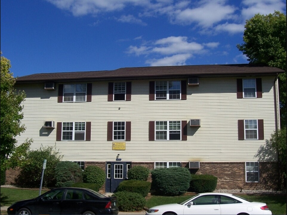 238 S Grant St in West Lafayette, IN - Building Photo
