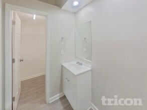 3617 Rosedown Dr, Unit 1103 in Matthews, NC - Foto de edificio - Building Photo