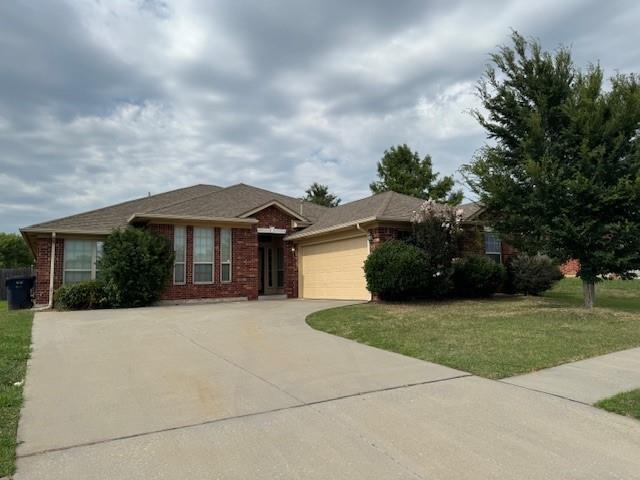 2405 SW 141st Terrace in Oklahoma City, OK - Foto de edificio