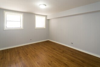 4408 N Hazel St, Unit G in Chicago, IL - Building Photo - Building Photo