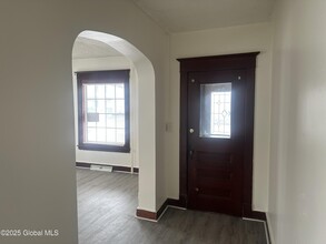 1326 3rd Ave in Schenectady, NY - Building Photo - Building Photo