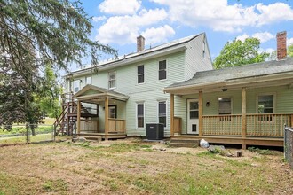 15 Bliss St in Monson, MA - Building Photo - Building Photo