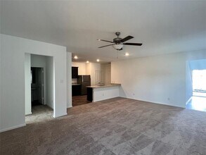 3966 Trail de Paris in New Braunfels, TX - Building Photo - Building Photo