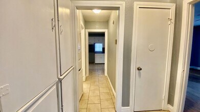 2106 32nd St in Lubbock, TX - Building Photo - Building Photo