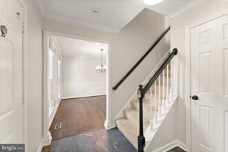 2082 Cobblestone Ln in Reston, VA - Building Photo - Building Photo