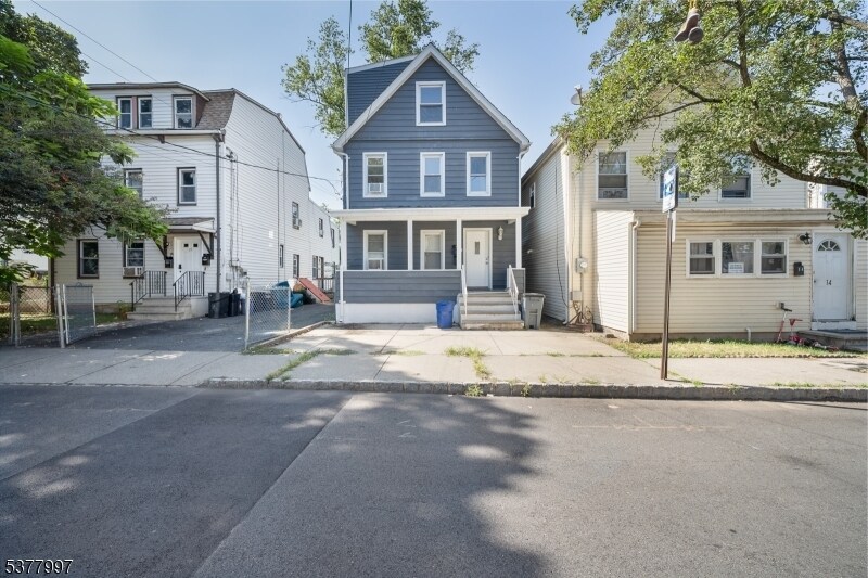 16 New St in Montclair, NJ - Building Photo