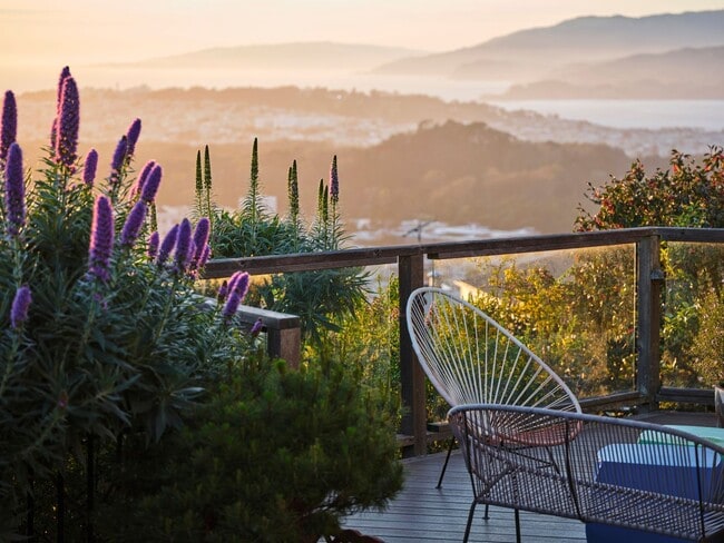 property at 173 Crestmont Dr