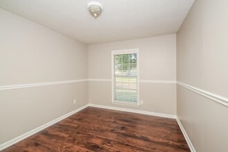 7964 Tankerston Dr in Memphis, TN - Building Photo - Building Photo