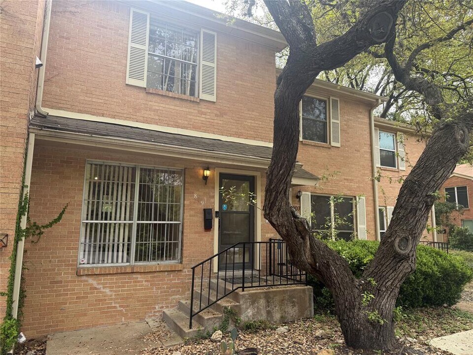 809 E Oltorf St in Austin, TX - Building Photo
