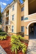 2494 Centergate Dr in Miramar, FL - Building Photo - Building Photo