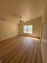 1105 Tony Sanchez Dr SE in Albuquerque, NM - Building Photo - Building Photo