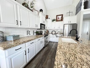 4921 W Weatherwood Ln in Herriman, UT - Building Photo - Building Photo