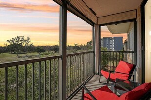 5570 NW 44th St in Lauderhill, FL - Building Photo