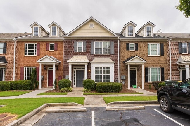 property at 1750 Heights Cir