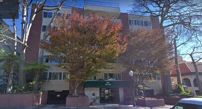 540 Kelton Ave, Unit 103 in Los Angeles, CA - Building Photo - Building Photo