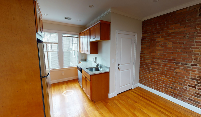 7 Marney St, Unit 3 in Cambridge, MA - Building Photo - Building Photo