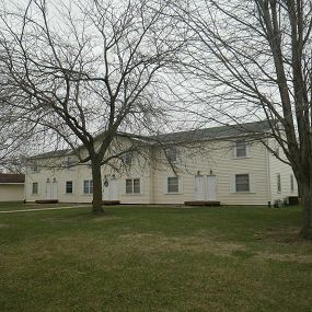 406 Oakwood Dr in Webster City, IA - Building Photo