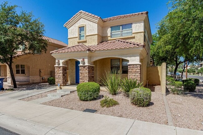 1402 S Newberry Ln in Tempe, AZ - Foto de edificio - Building Photo