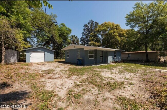 2513 Spirea St in Jacksonville, FL - Building Photo - Building Photo