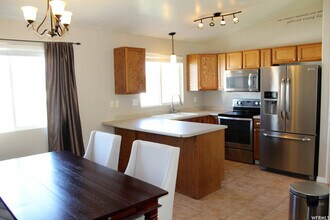 2952 2075 S in Syracuse, UT - Building Photo - Building Photo