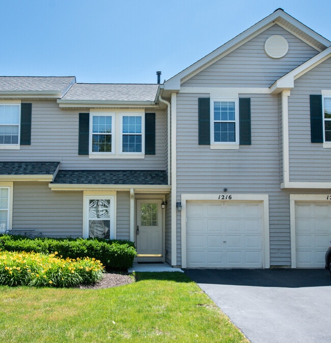 property at 1216 Arapaho Ct
