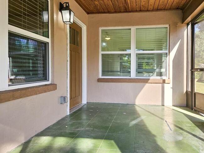 518 NW 27th Ave in Gainesville, FL - Building Photo - Building Photo