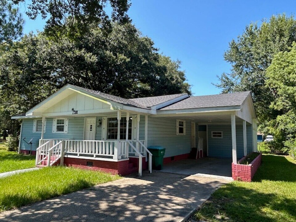 3109 Detroit Ave in Pascagoula, MS - Building Photo