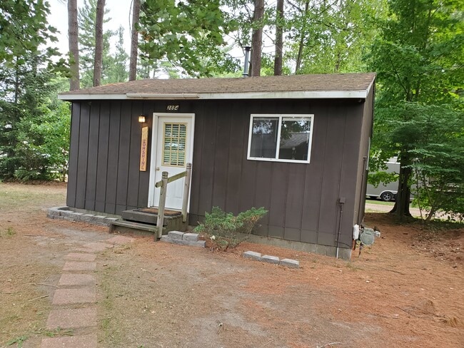property at 3884 N West River Rd