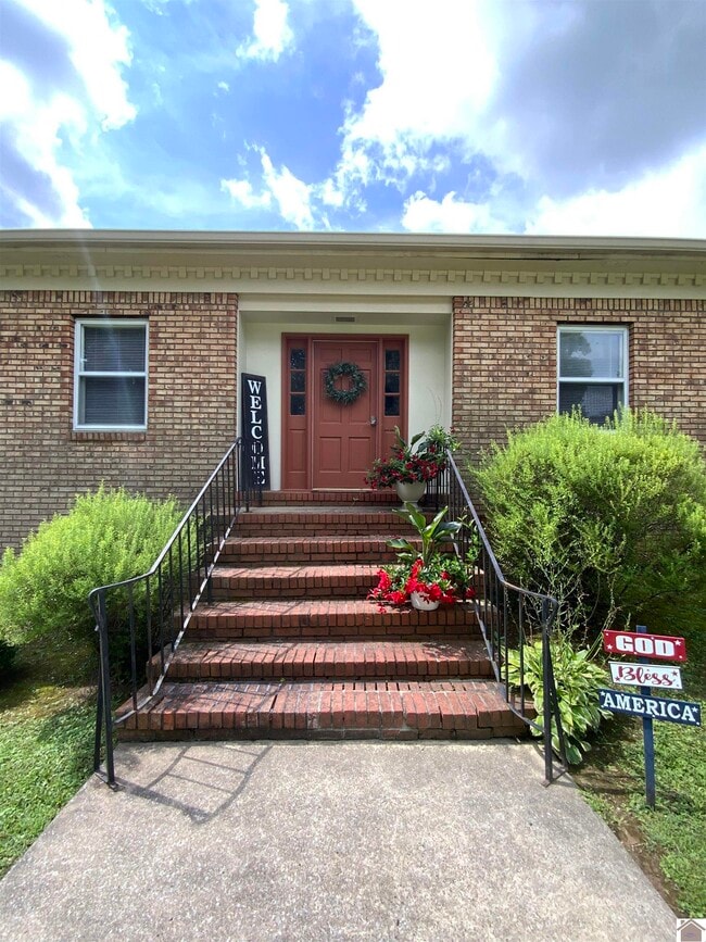 210 Walnut Dr in Paducah, KY - Building Photo - Building Photo