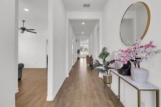 1828 Roadrunner Dr in Oak Point, TX - Building Photo - Building Photo