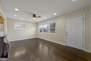 244 Pomona Ave in Glassboro, NJ - Building Photo