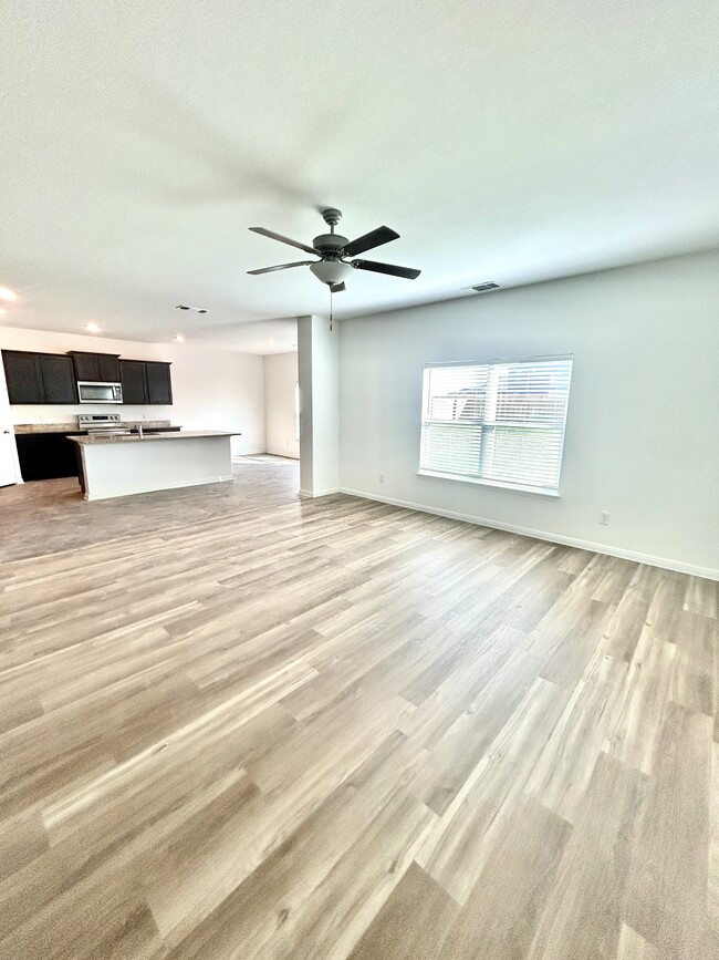 property at 16412 Farmhouse Ln