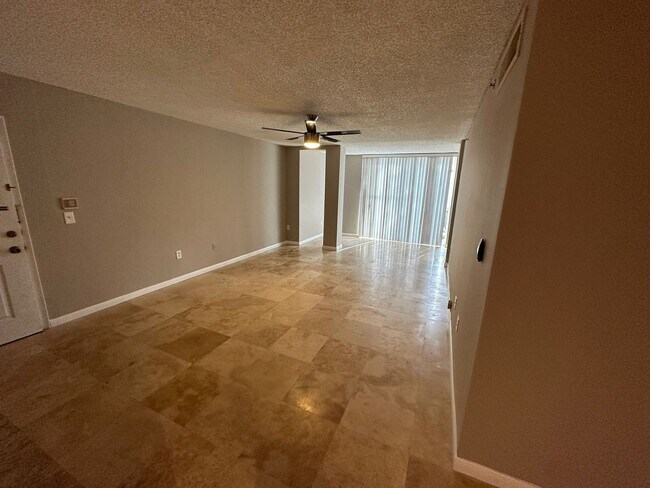 3113 Clint Moore Rd in Boca Raton, FL - Building Photo - Building Photo