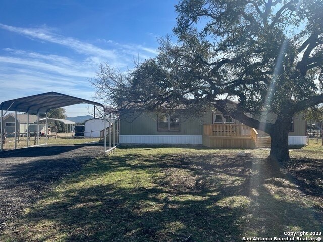 361 Private Rd 1511, Unit 2 in Bandera, TX - Building Photo
