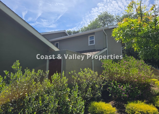 property at 19223 Creekside Ln