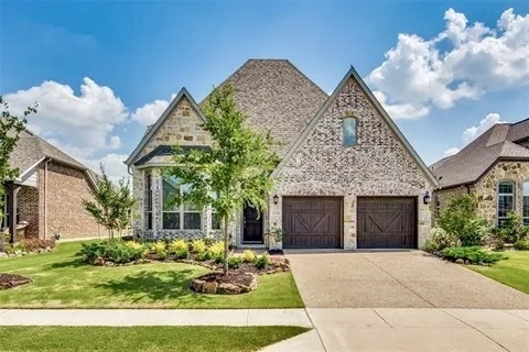 property at 2928 Hackberry Creek Trail