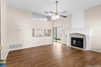 6210 Valley Clf in San Antonio, TX - Building Photo - Building Photo